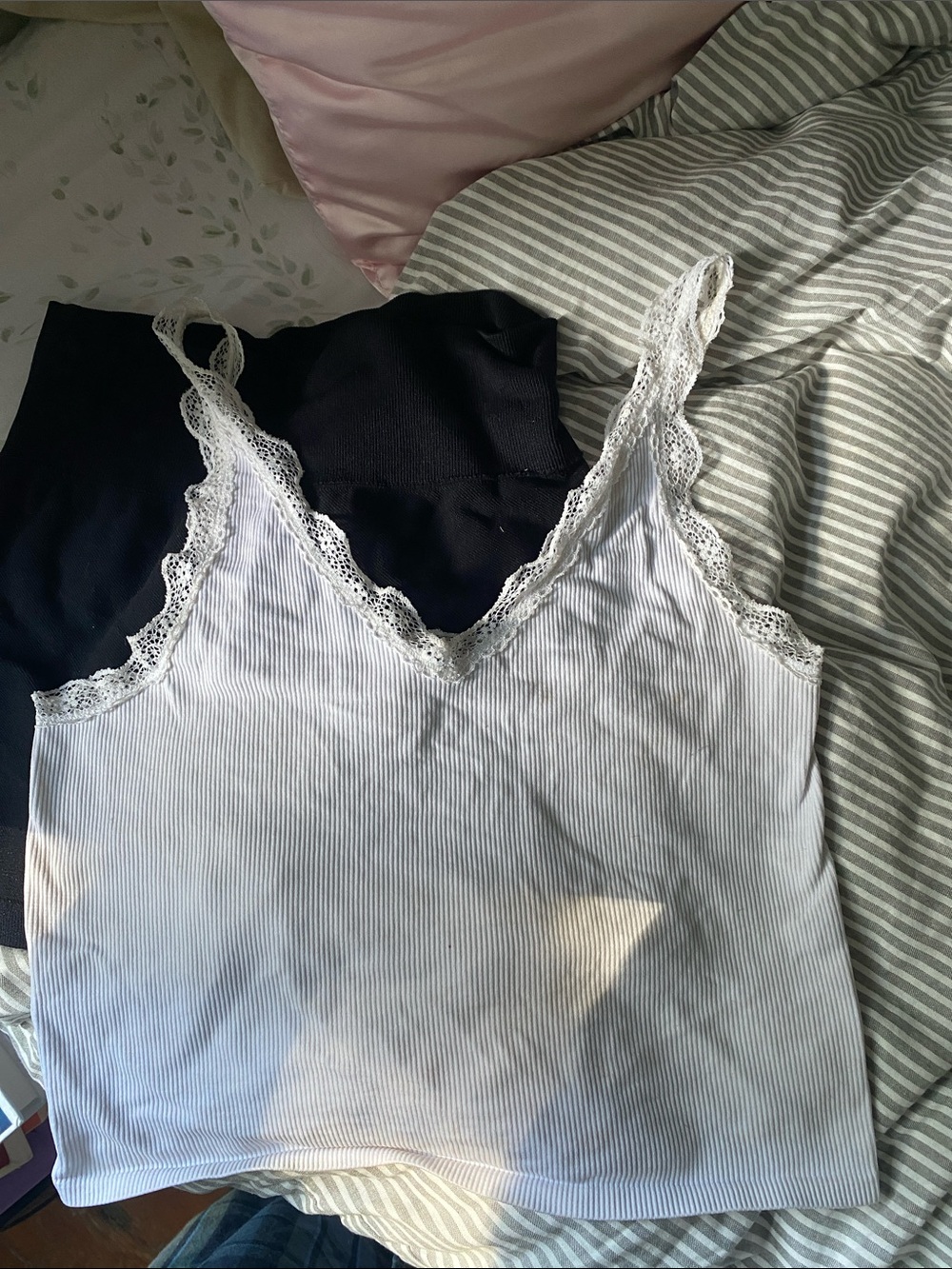 Pull&Bear White Lace-Trim Ribbed Camisole